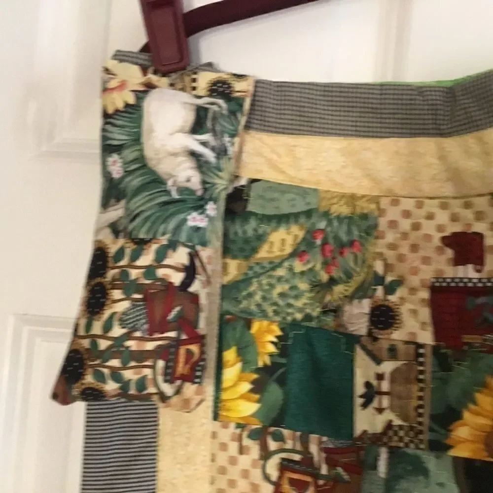 NWOT Hand Crafted Doll Quilt with Matching Pillow
